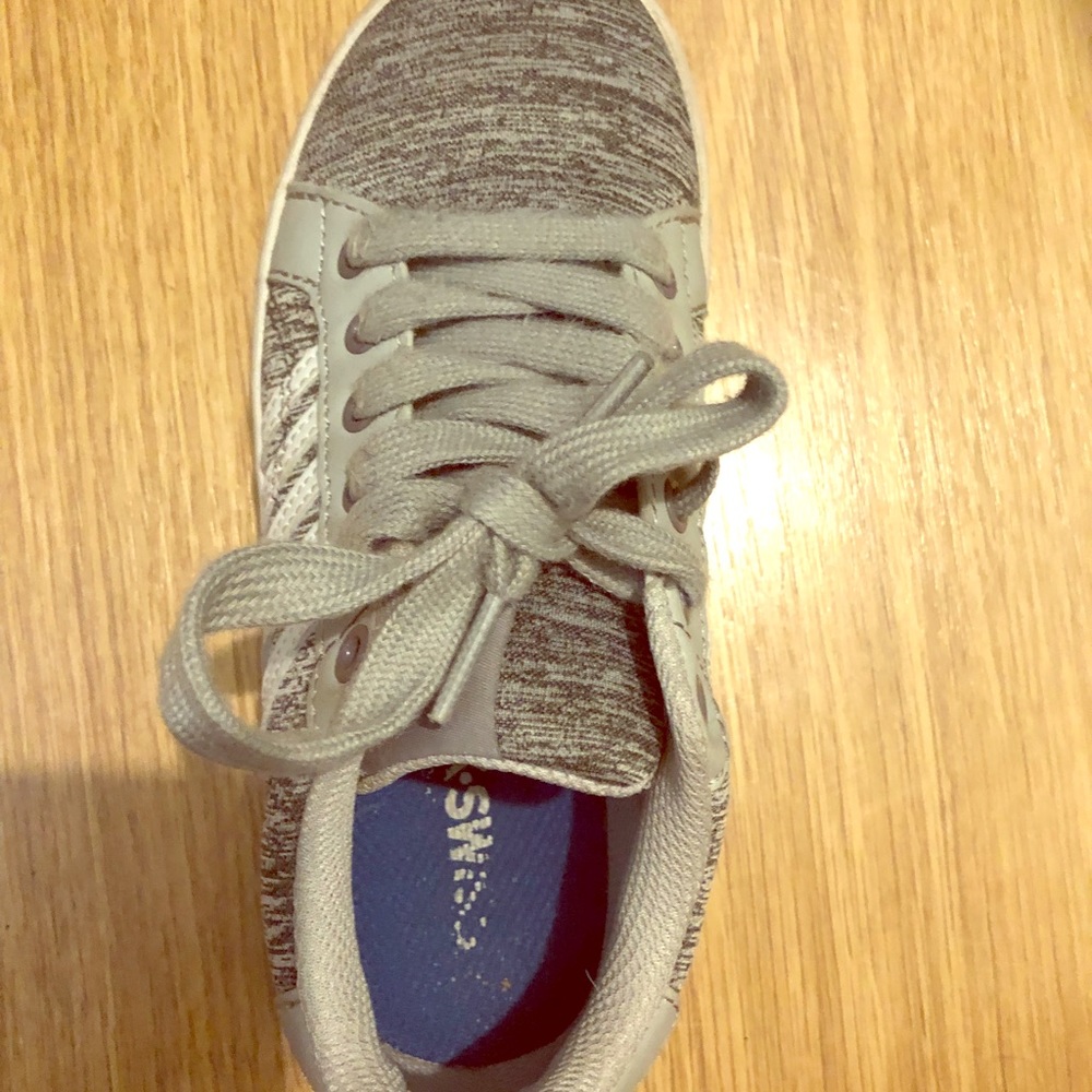 K-wiss shoes